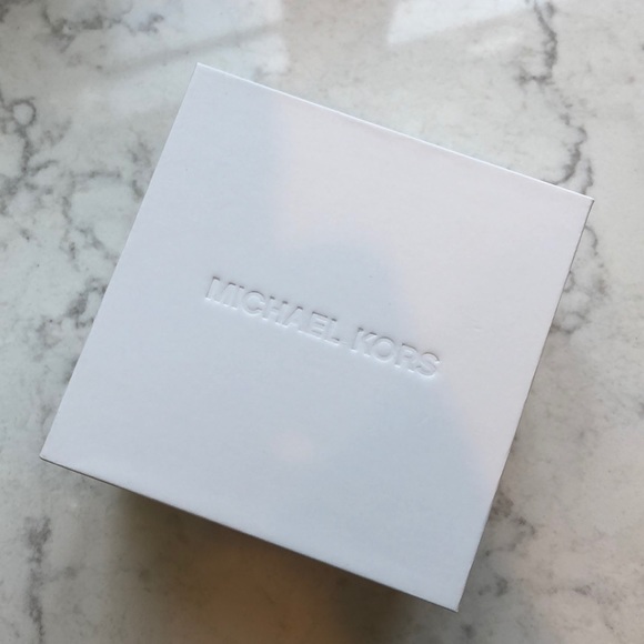 Michael Kors Step Exercise Activity Tracker - Picture 3 of 5